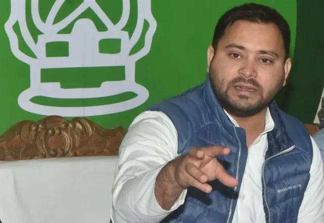 तेजस्वी यादव
