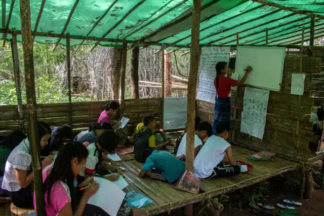 မြန်မာမှာ အာဏာသိမ်းပြီးနောက် အိုးအိမ်စွန့်ခွာပြေးရသူ ၉ သိန်းကျော်ရှိလာတယ်လို့ ကုလပြော