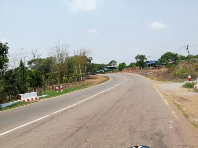 နှစ်စဥ် သင်္ကြန်တိုင်း စည်ကားလေ့ရှိတဲ့ မုပ္ပလင်ရွာရဲ့ ဒီနေ့ ဧပြီလ ၁၃ ရက်မြင်ကွင်း
