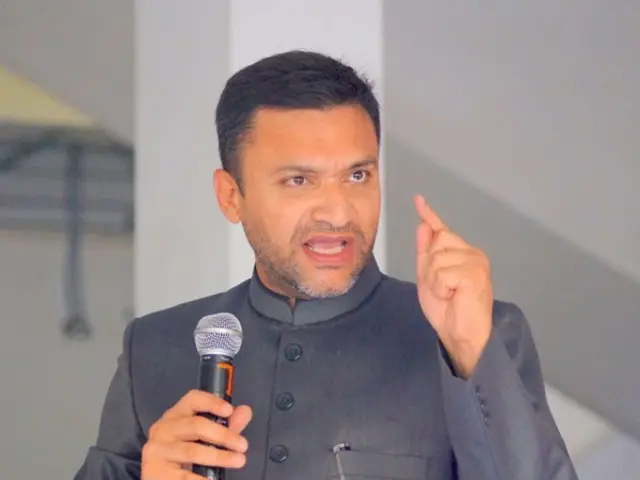 अकबरुद्दीन ओवैसी