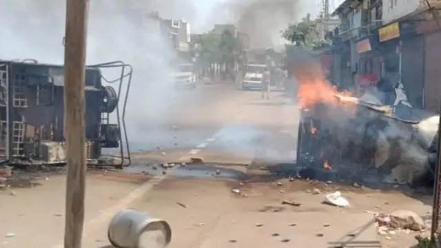 ખંભાતમાં પથ્થરમારો થયો હતો