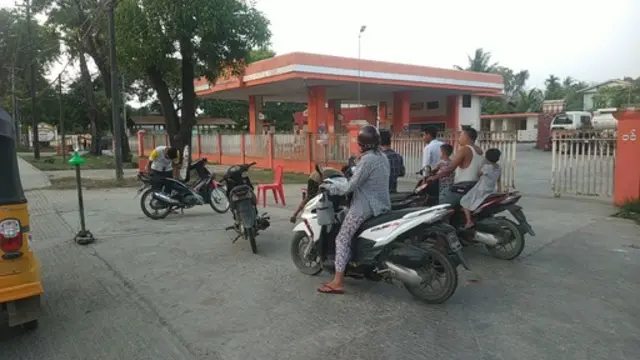 ဆီဆိုင်တွေ ညနေပိုင်း ပိတ်လိုက်ကြပြီ