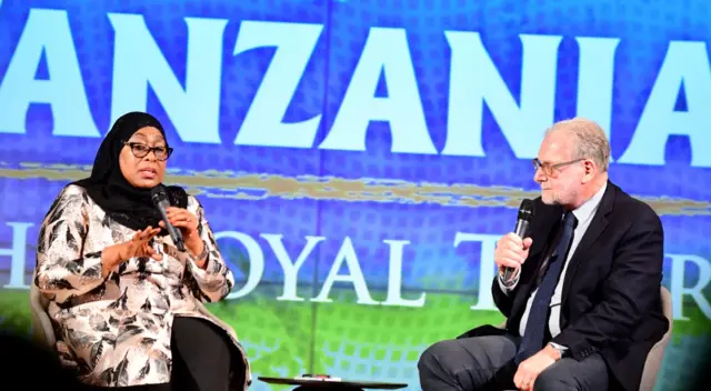 Rais wa Jamhuri ya Muungano wa Tanzania Mhe. Samia Suluhu Hassan akizungumza kabla ya uzinduzi wa filamu ya Tanzania The Royal Tour katika ukumbi wa Guggenheim Museum, New York nchini Marekani tarehe 18 Aprili, 2022.