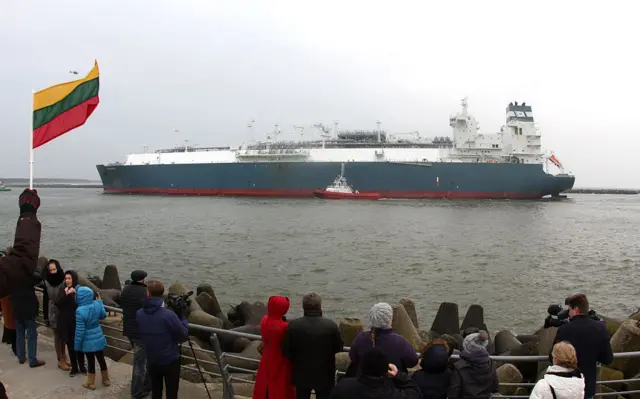 Судно "Индепенденс" для доставки сжиженного газа в Литву (фото 2014 года)
