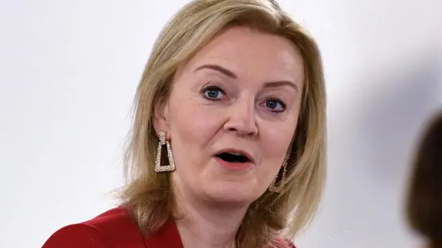 .Xoghayaha arrimaha dibadda Ingiriiska Liz Truss