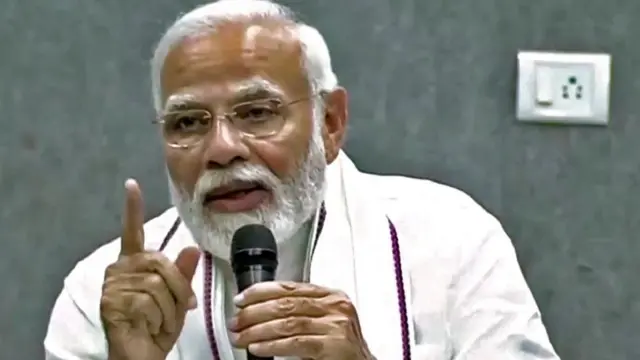 नरेंद्र मोदी