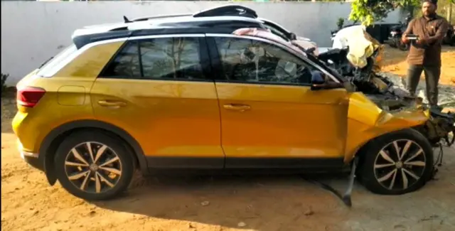 கார் விபத்து