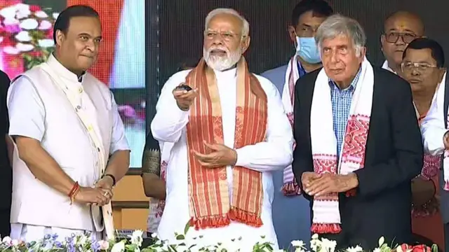నరేంద్రమోదీ, రతన్ టాటా