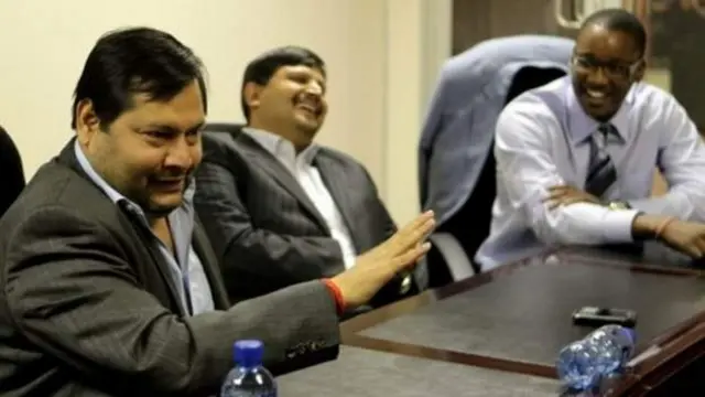 Dan Jacob Zuma Duduzane (dama) ya dade ya na aiki da kamfanin Gupta
