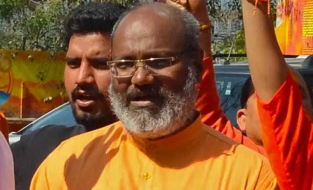 यति नरसिंहानंद