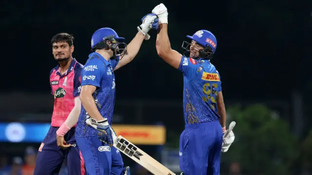 मुंबई की आईपीएल 2022 में पहली जीत