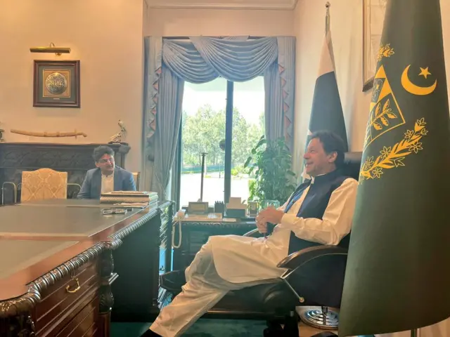 عمران خان، فیصل جاوید