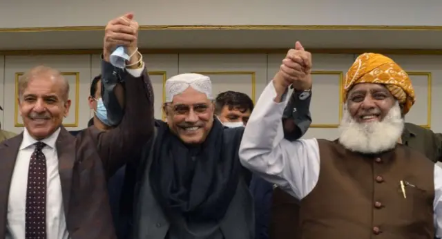 پی ڈی ایم سربراہ مولانا فضل الرحمان