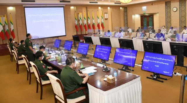 စစ်ကောင်စီငြိမ်းချမ်းရေးအဖွဲ့နဲ့ နိုင်ငံရေးပါတီအစုအဖွဲ့ တွေ့ဆုံ