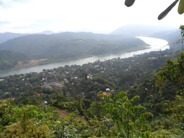 ပလက်၀မြို့ပေါ်က လူငယ် ၄ ဦး ထောင် ၂ နှစ်စီ ချမှတ်ခံရ