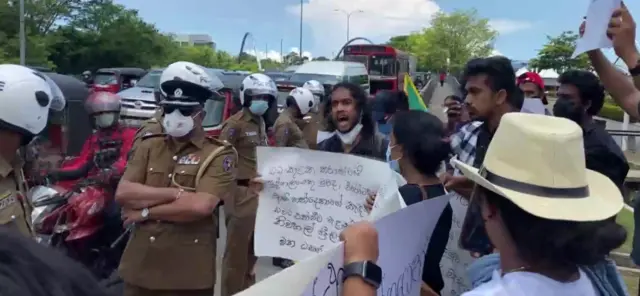 இலங்கை நாடாளுமன்றம்