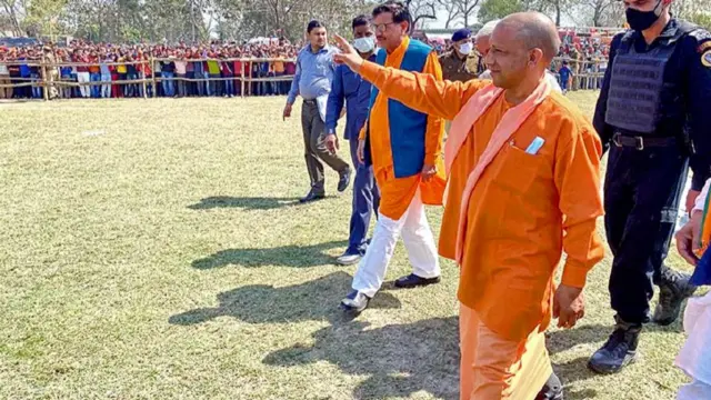 योगी आदित्यनाथ