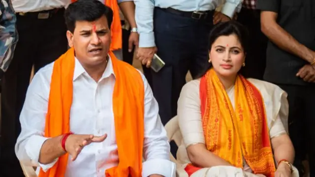 रवि राणा और नवनीत राणा