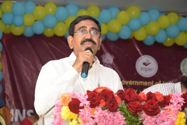 మాజీ మంత్రి నారాయణ