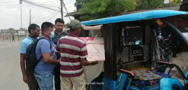 मतदान सामग्री ओसारिँदै