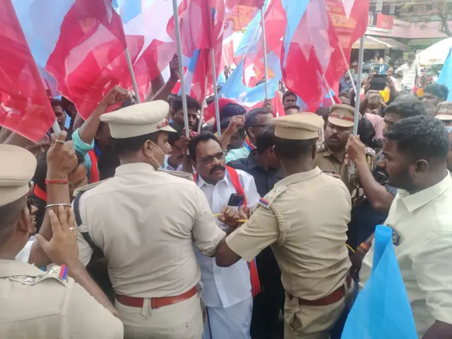 ஜிப்மர் மருத்துவமனை - இந்தி மொழி சர்ச்சை
