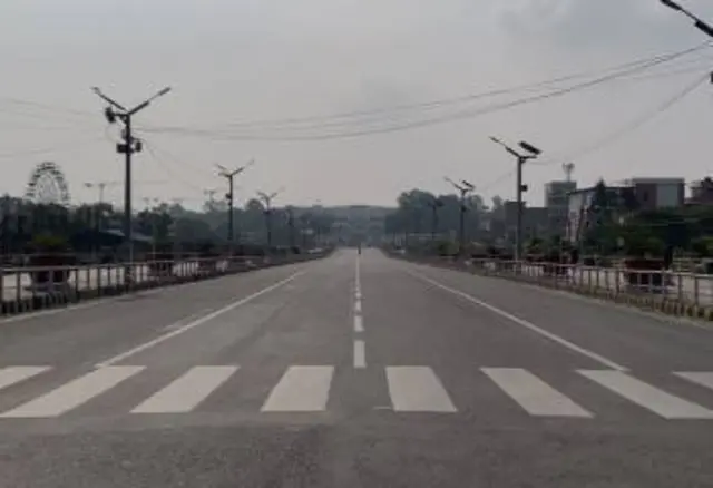 खाली सडक