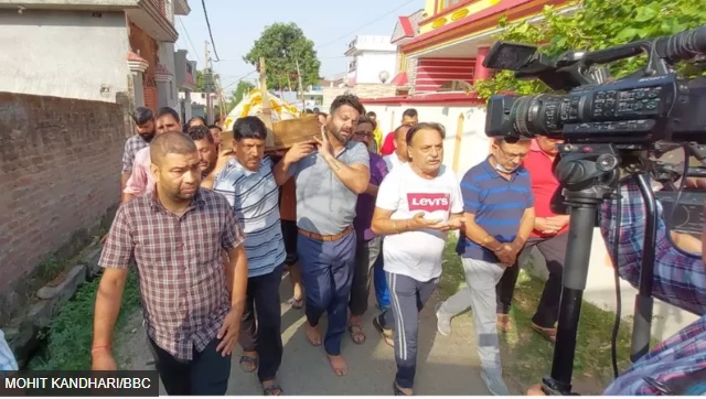 राहुल भट्ट का अंतिम संस्कार