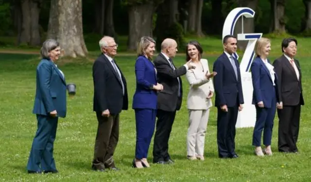 Міністри закордонних справ країн Великої Сімки