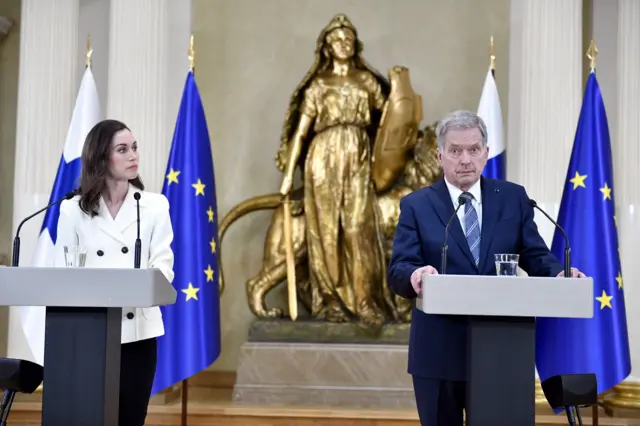 премьер-министр и президент Финляндии