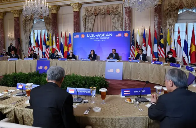 အာဆီယံ-အမေရိကန်ထိပ်သီးဆွေးနွေးပွဲ- စစ်ကောင်စီကန့်ကွက်တဲ့ ထုတ်ပြန်ချက်အပိုဒ် ၂၆ မှာ ဘာတွေပါလဲ