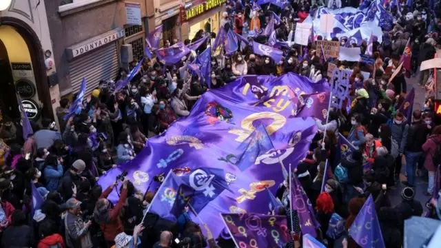 Feminist gece yürüyüşü