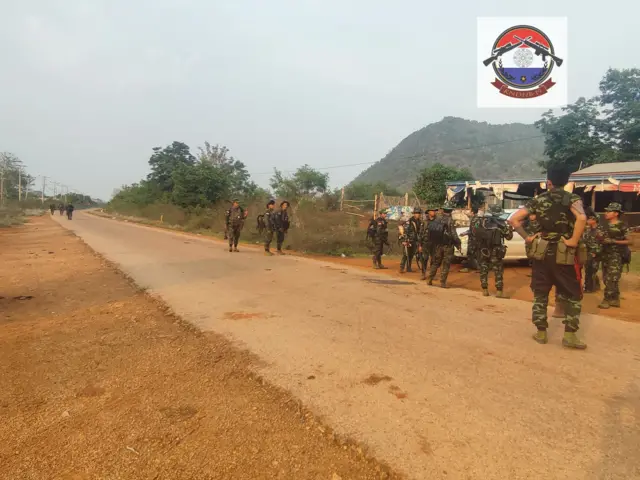 ဒီးမော့ဆိုမြို့မစျေးမှာ တိုက်ပွဲဖြစ်