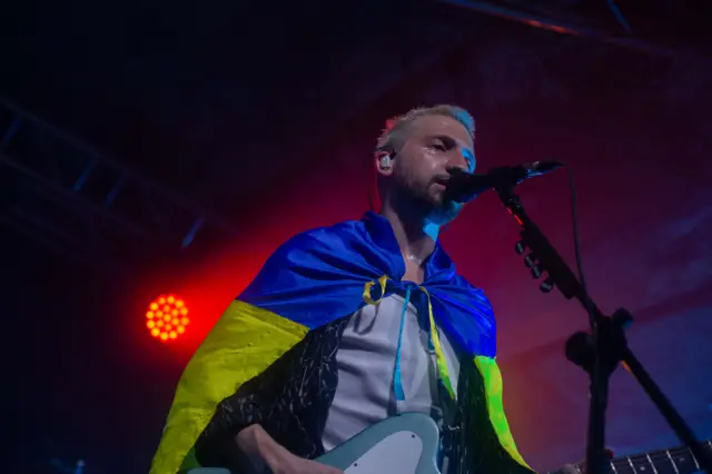 солист группы "Нервы" Женя Мильковский
