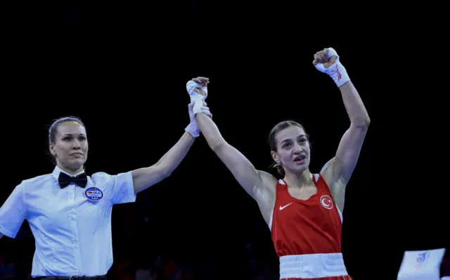 Buse naz çakıroğlu