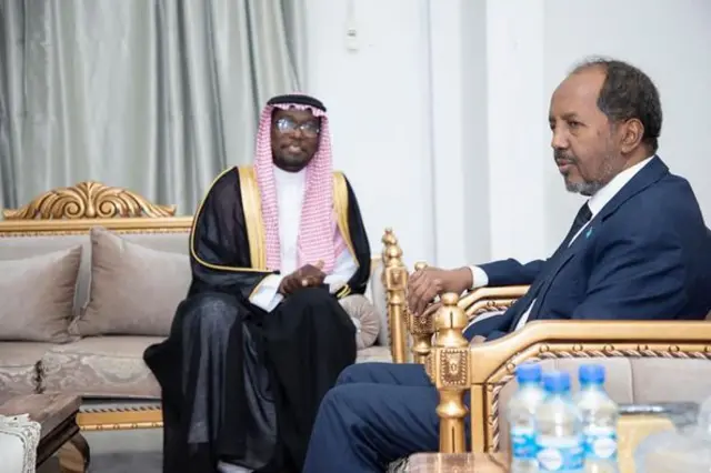 Madaxweynaha cusub oo la kulmay safiirka Sucuudiga ee Soomaaliya
