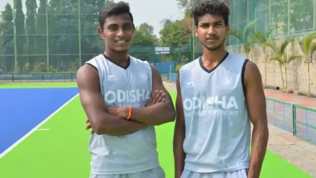 இந்திய ஹாக்கி வீரர்கள் கார்திக், மாரீஸ்வரன்