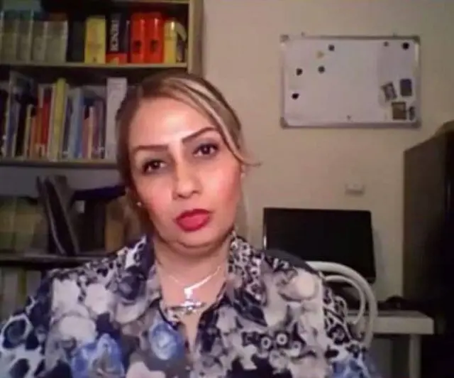 ایرنا نوشته خانم منصوری "حین خروج غیرقانونی از مرزهای زمینی" دستگیر شده است.