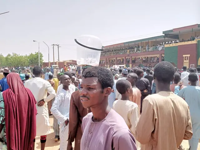 An dakatar da hawan Sallah da wasu bukukuwa ne sakamakon rashin tsaro da ya addabi jihar da kuma barkewar annobar korona.