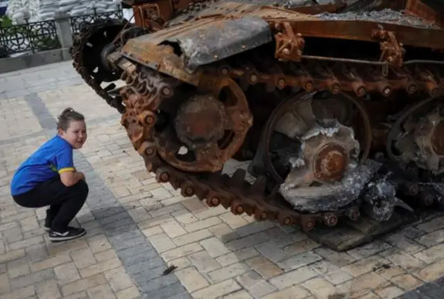 tanks in kiev