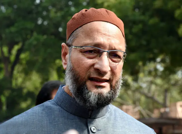 ओवैसी