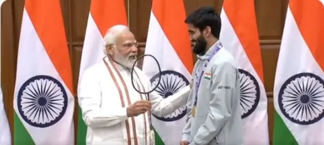 मोदी