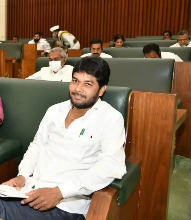 అనంతబాబు