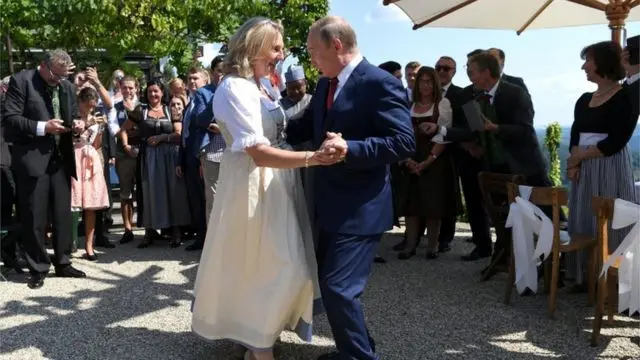 Путин