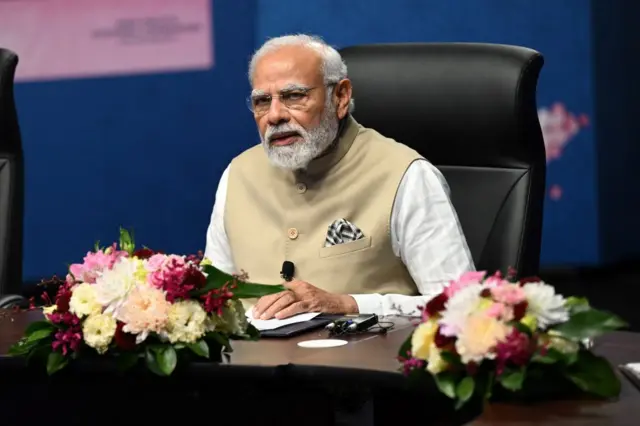 मोदी