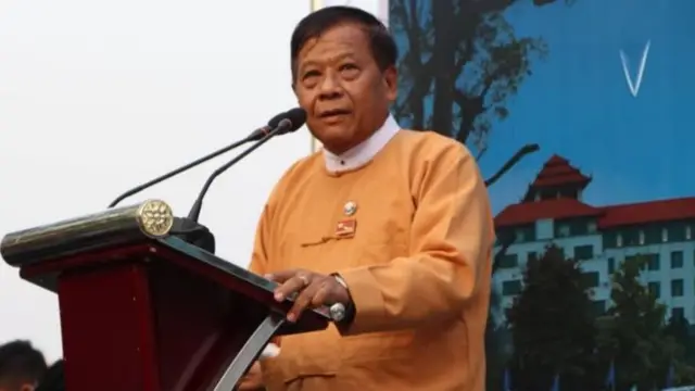ဒေါက်တာဇော်မြင့်မောင်