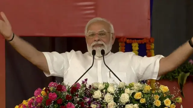 प्रधानमंत्री नरेंद्र मोदी