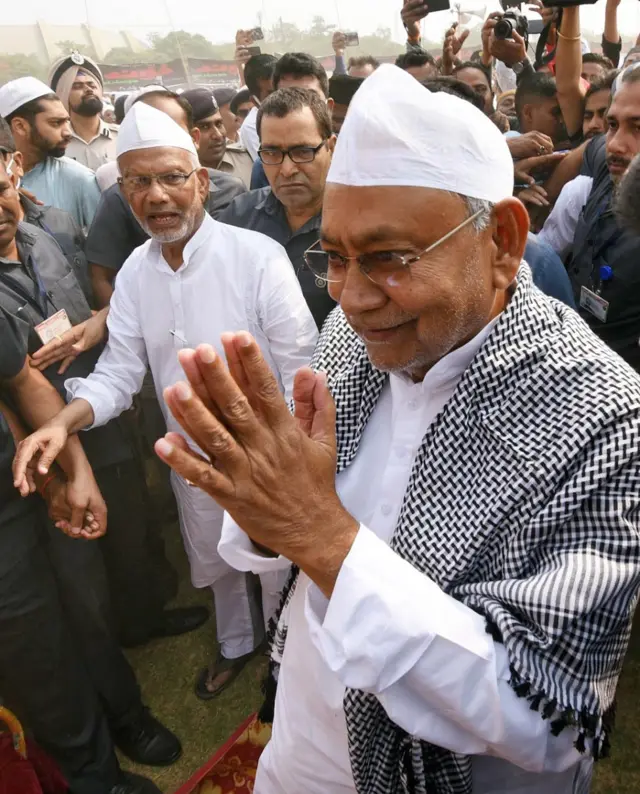 नीतीश कुमार