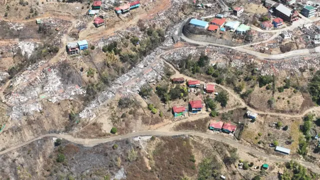 ထန်တလန်မြို့ပေါ်က နေအိမ် ၁၃၀ ကျော် ထပ်မံမီးရှို့ခံရ