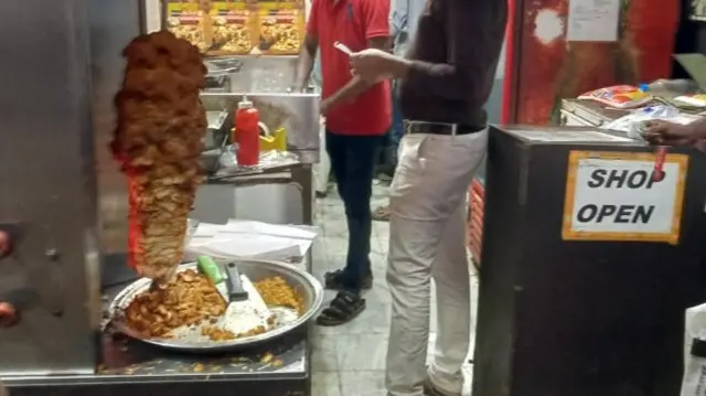 சவர்மா கடைகளில் சோதனை