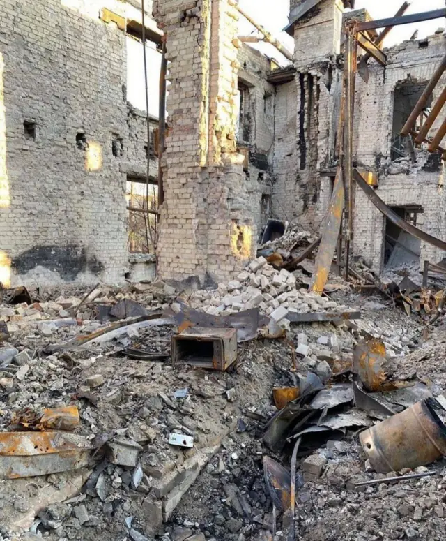 Руйнування у Сєвєродонецьку внаслідок наступу російських військ